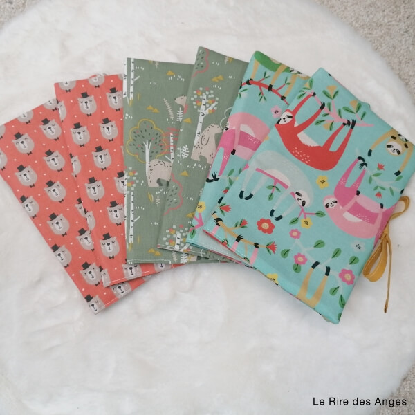 Protege Carnet De Sante Pour Bebe Personnalisable Le Rire Des Anges