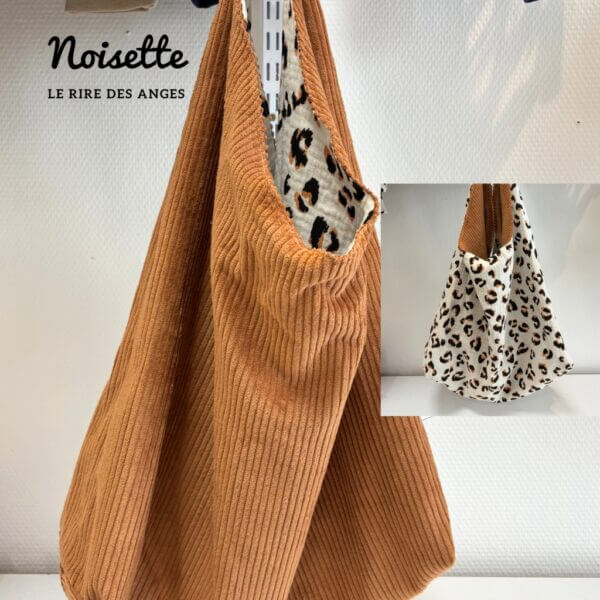 Sac fourre-tout réversible femme en velours côtelé camel avec intérieur léopard, fait main en Isère